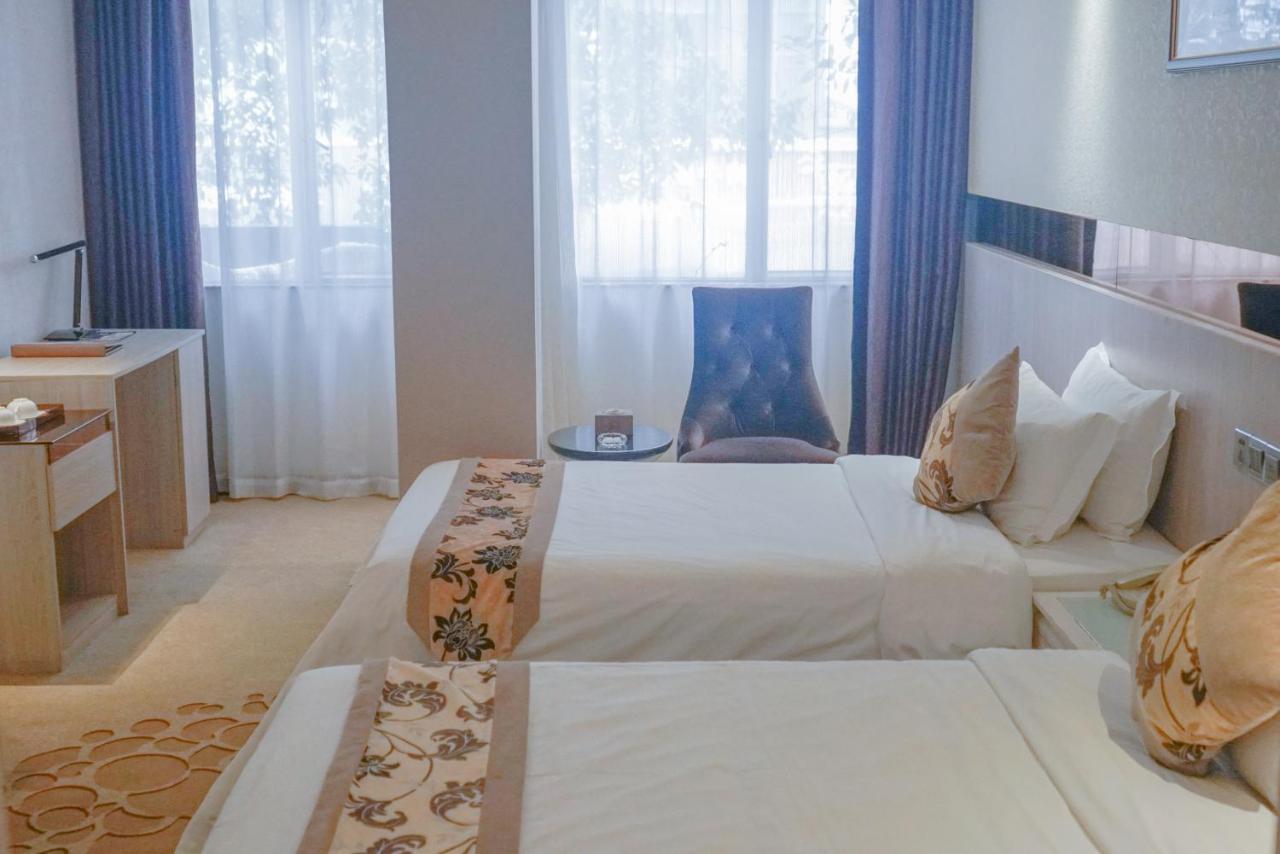 Paco Hotel Tianhe Coach Terminal Metro Satation Guangzhou-Free Shuttle Bus For Canton Fair Exterior photo